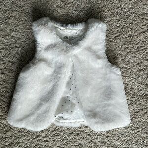 NWT H&M white faux fur vest